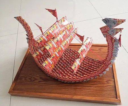 江西福彩即開(kāi)票手工藝品 廢棄彩票的華麗轉(zhuǎn)身，創(chuàng)意與公益的精彩綻放