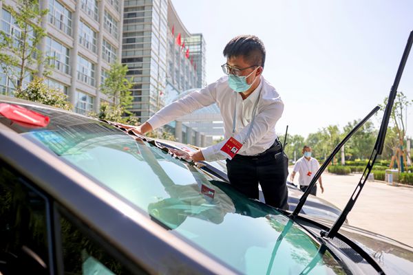 全力以赴，鑄就會務(wù)保障的堅實后盾——記黨代會服務(wù)保障團隊
